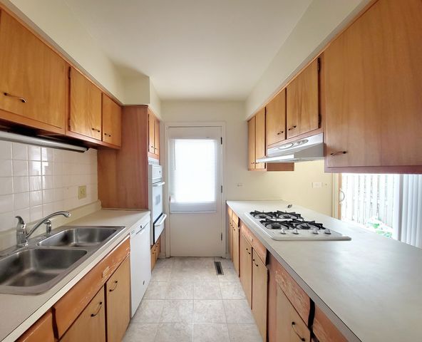 712 Concord Lane, Barrington, IL 60010