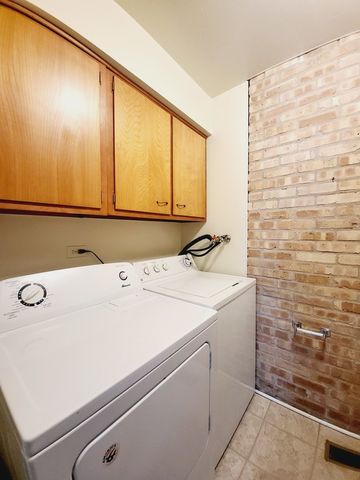 712 Concord Lane, Barrington, IL 60010