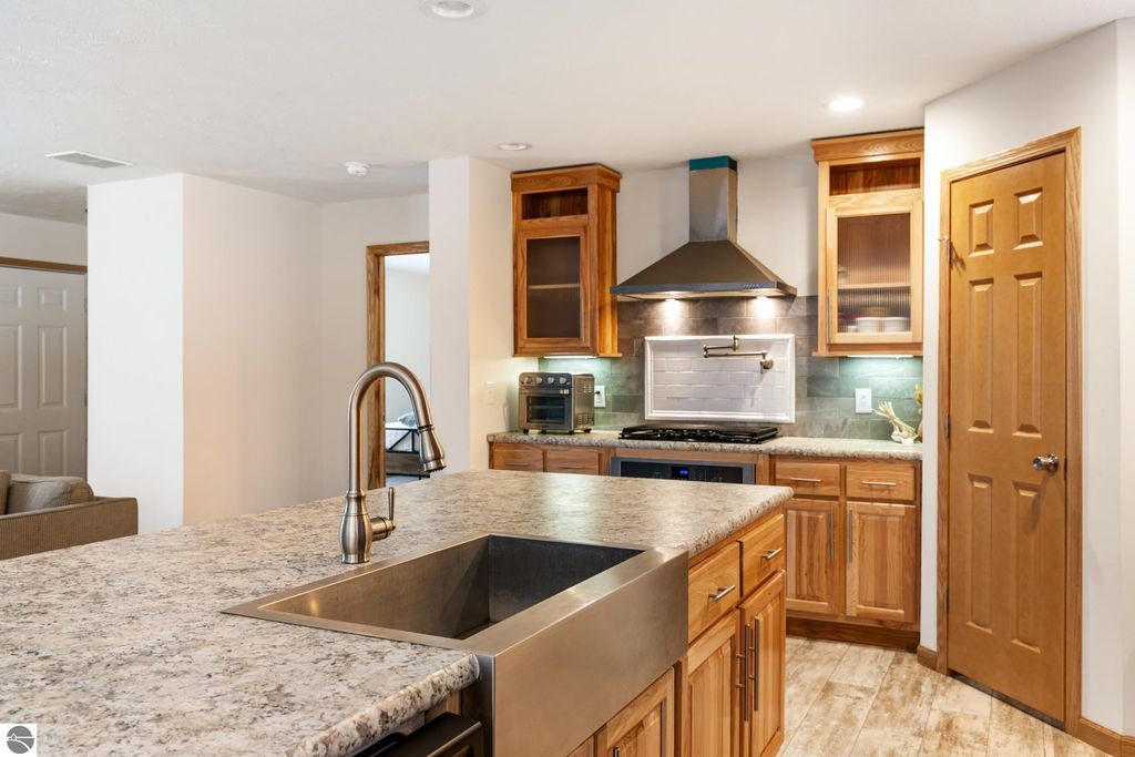 Image 16 of property listing at 433 Alexander Road, Vanderbilt, MI 49795