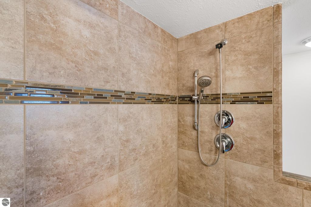 Image 23 of property listing at 433 Alexander Road, Vanderbilt, MI 49795