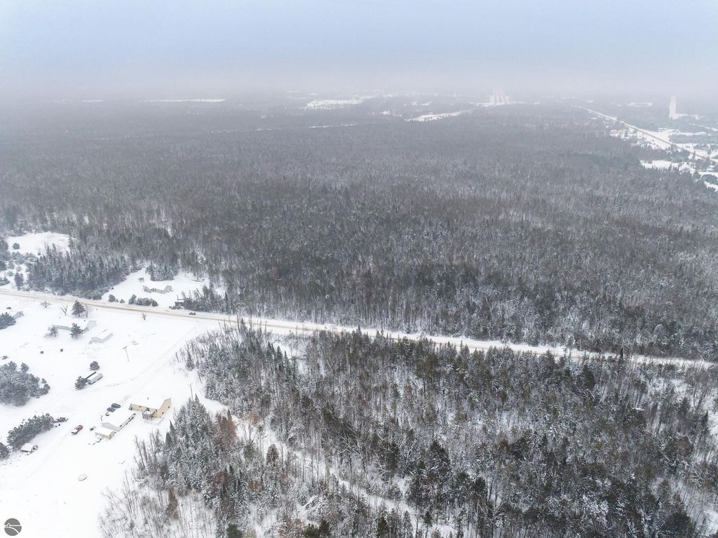 Image 9 of property listing at 433 Alexander Road, Vanderbilt, MI 49795