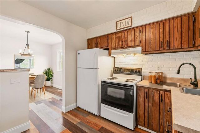 6612 Overlook St, South Park, PA 15129