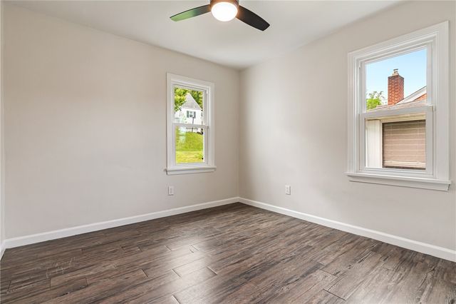 6612 Overlook St, South Park, PA 15129