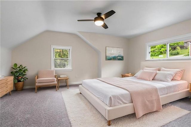 6612 Overlook St, South Park, PA 15129