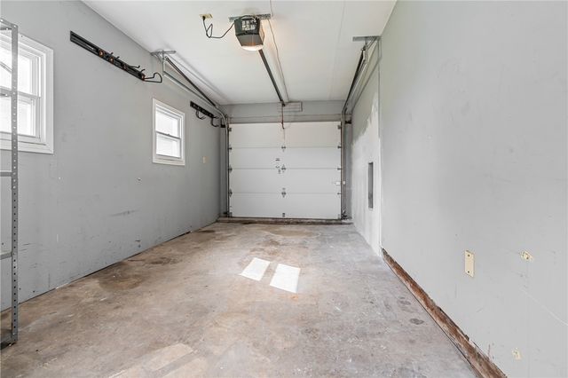 6612 Overlook St, South Park, PA 15129