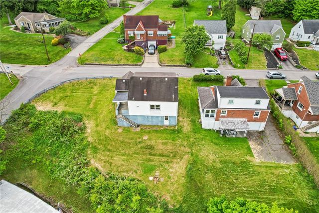 6612 Overlook St, South Park, PA 15129