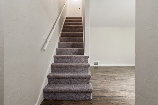 6612 Overlook St, South Park, PA 15129