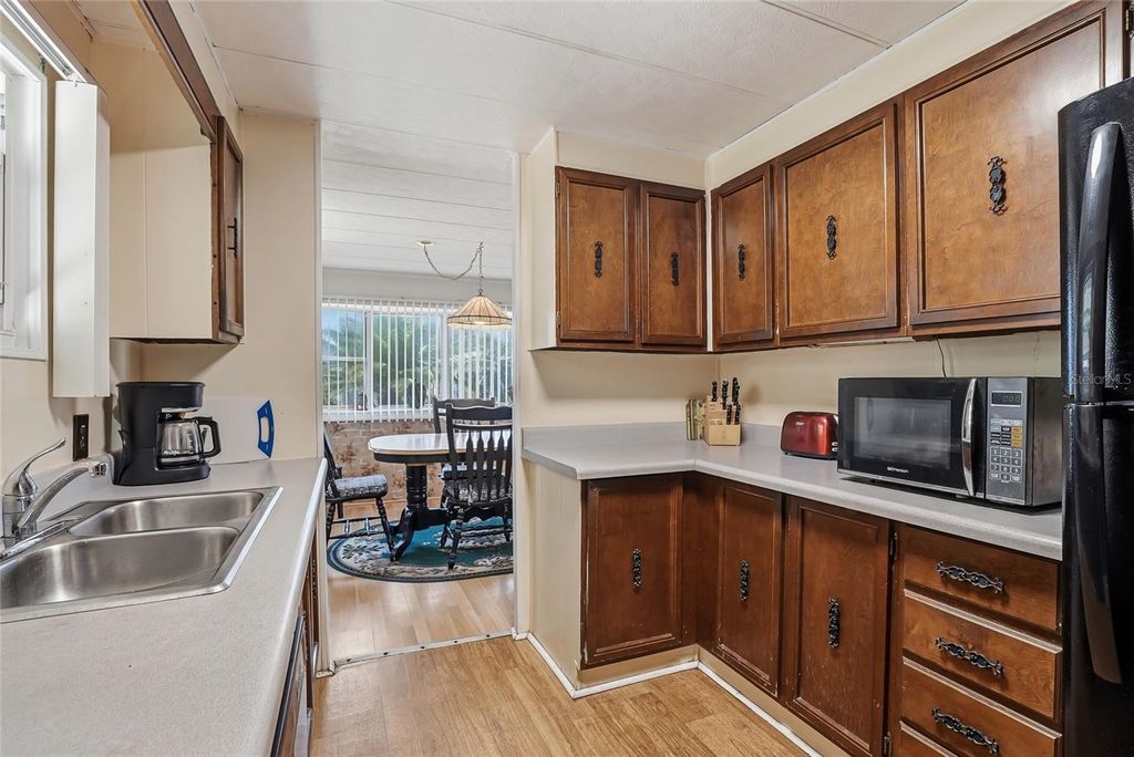 Image 13 of property listing at 9790 66TH STREET N 468, Pinellas Park, FL 33782