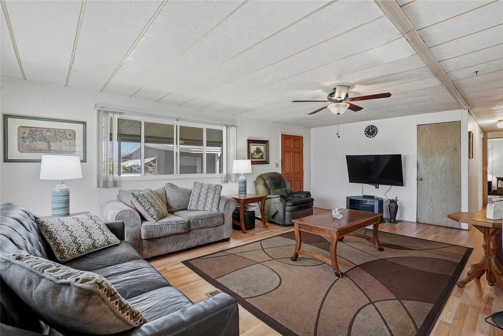 Image 5 of property listing at 9790 66TH STREET N 468, Pinellas Park, FL 33782