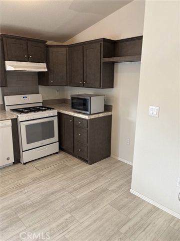 2494 W Main 49, Barstow, CA 92311