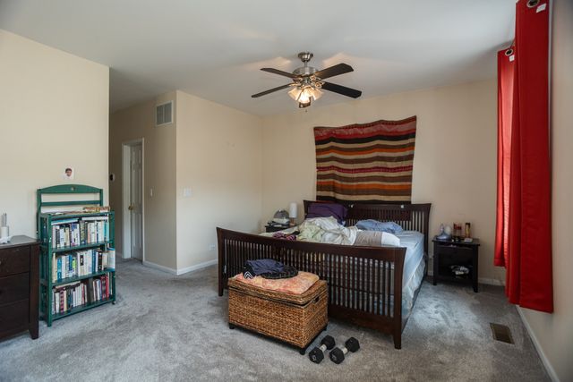 2007 N Oakley Avenue, Chicago, IL 60647