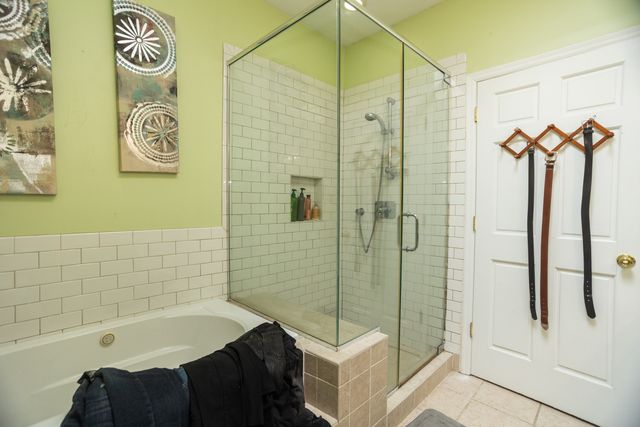 2007 N Oakley Avenue, Chicago, IL 60647