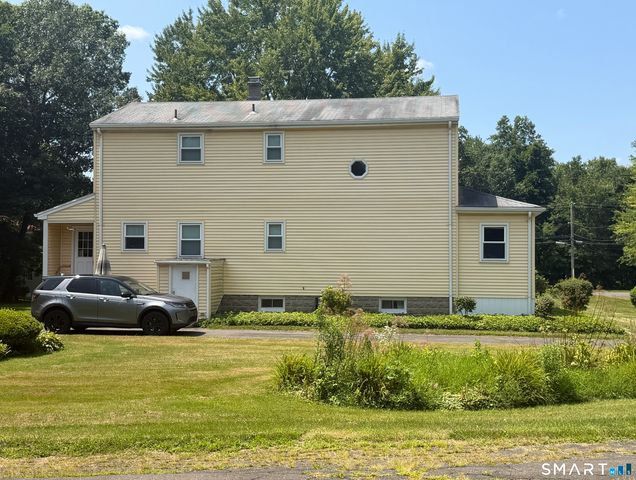 1130-B Blue Hills Avenue, Bloomfield, CT 06002