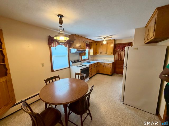 1130-B Blue Hills Avenue, Bloomfield, CT 06002