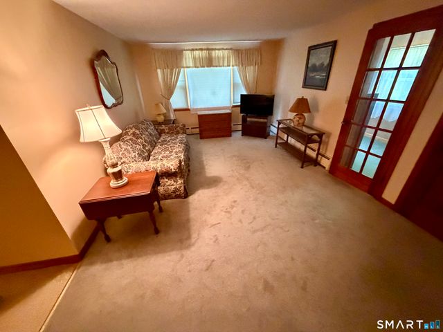 1130-B Blue Hills Avenue, Bloomfield, CT 06002