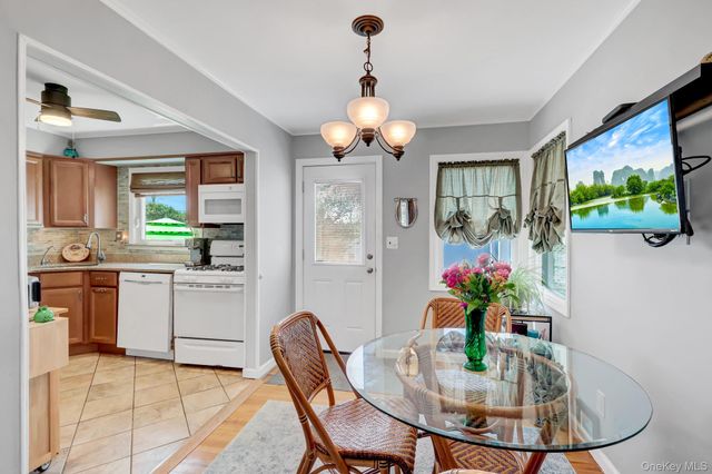 202 N Kings Avenue, Massapequa, NY 11758