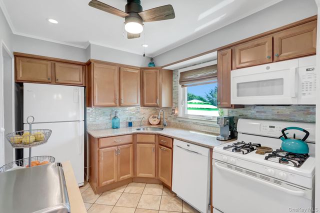 202 N Kings Avenue, Massapequa, NY 11758