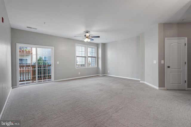 24546 BYRNE MEADOW SQ, Aldie, VA 20105