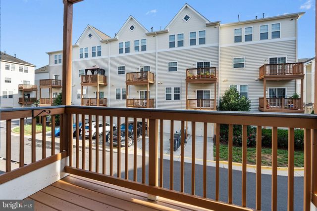 24546 BYRNE MEADOW SQ, Aldie, VA 20105
