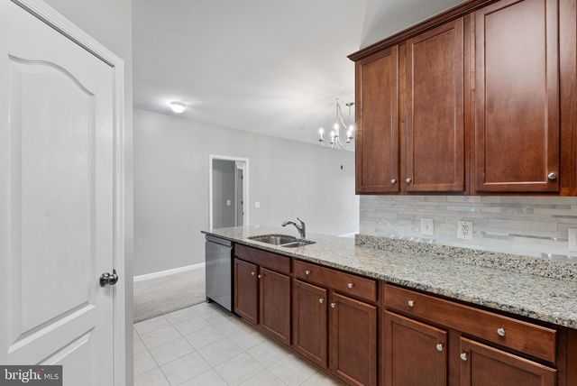 24546 BYRNE MEADOW SQ, Aldie, VA 20105