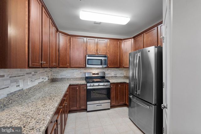24546 BYRNE MEADOW SQ, Aldie, VA 20105