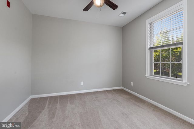 24546 BYRNE MEADOW SQ, Aldie, VA 20105