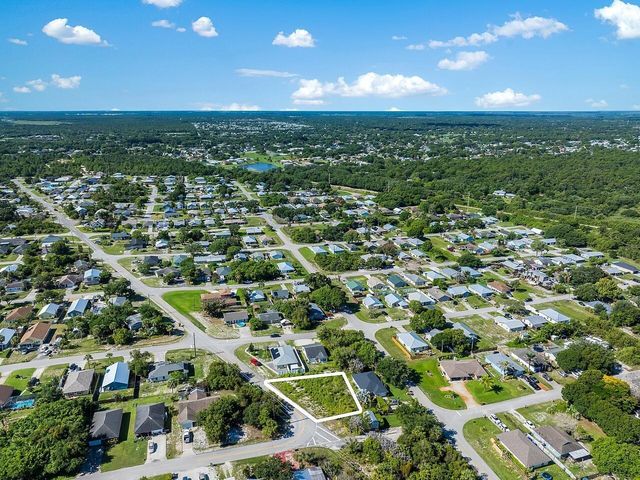 1325 2nd Road SW, Vero Beach, FL 32962