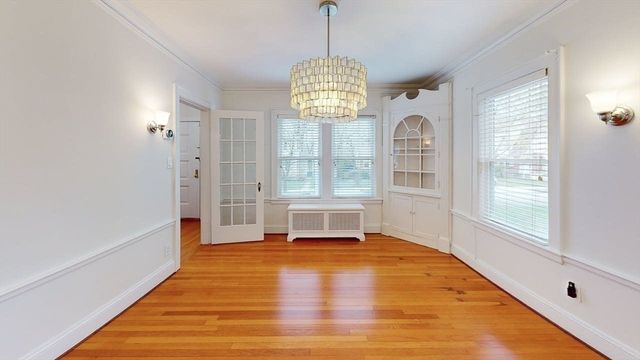 22 Longfellow Rd, Worcester, MA 01602