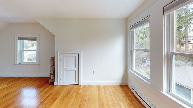 22 Longfellow Rd, Worcester, MA 01602