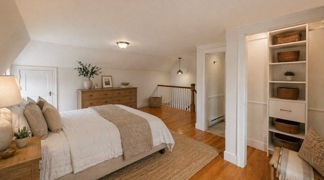 22 Longfellow Rd, Worcester, MA 01602