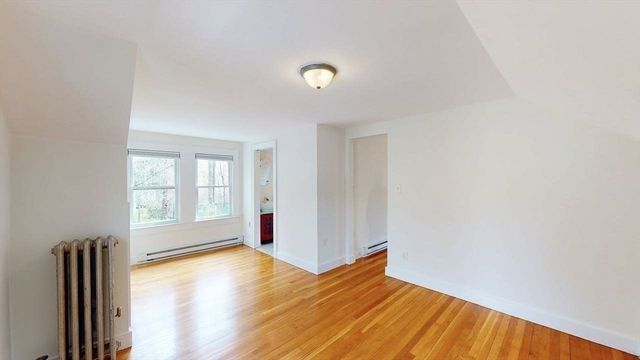 22 Longfellow Rd, Worcester, MA 01602