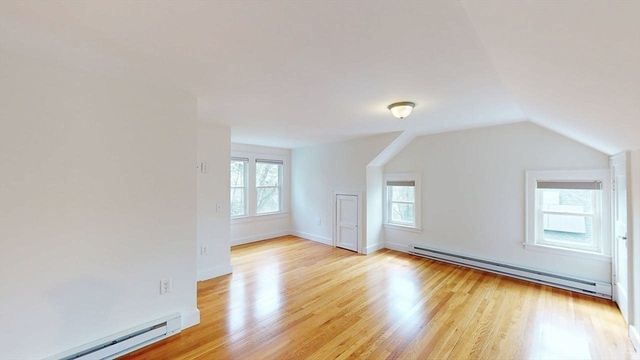 22 Longfellow Rd, Worcester, MA 01602