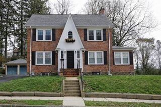 22 Longfellow Rd, Worcester, MA 01602