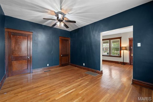 4910 Bonita Avenue, St Louis, MO 63109
