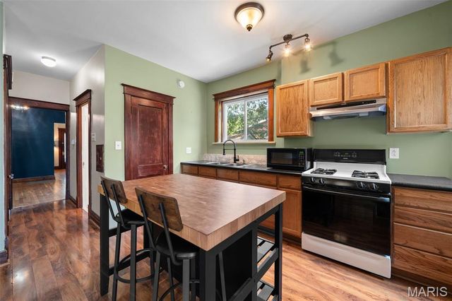 4910 Bonita Avenue, St Louis, MO 63109