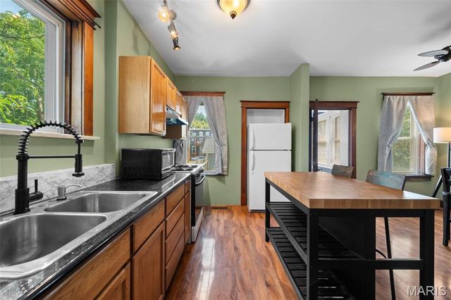 4910 Bonita Avenue, St Louis, MO 63109