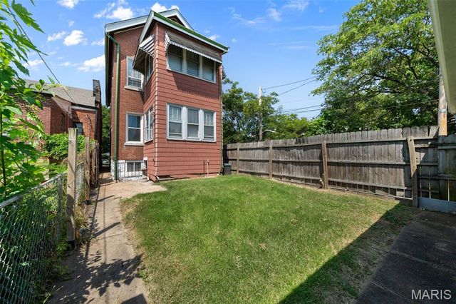 4910 Bonita Avenue, St Louis, MO 63109