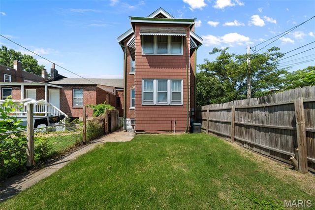 4910 Bonita Avenue, St Louis, MO 63109