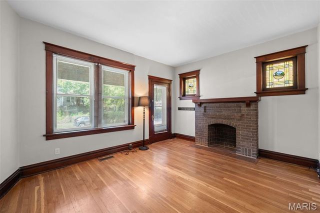 4910 Bonita Avenue, St Louis, MO 63109