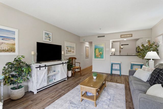 415 Ocean Creek Dr Apt 2318, Myrtle Beach, SC 29572