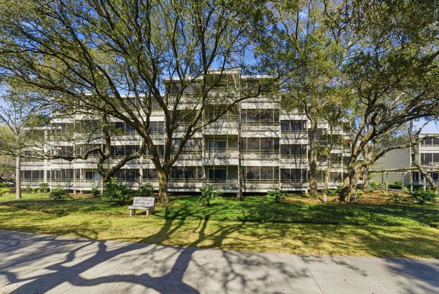 415 Ocean Creek Dr Apt 2318, Myrtle Beach, SC 29572