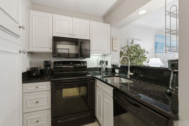 415 Ocean Creek Dr Apt 2318, Myrtle Beach, SC 29572