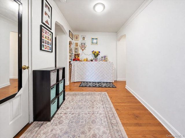 360 Ocean Parkway 5G, Brooklyn, NY 11218