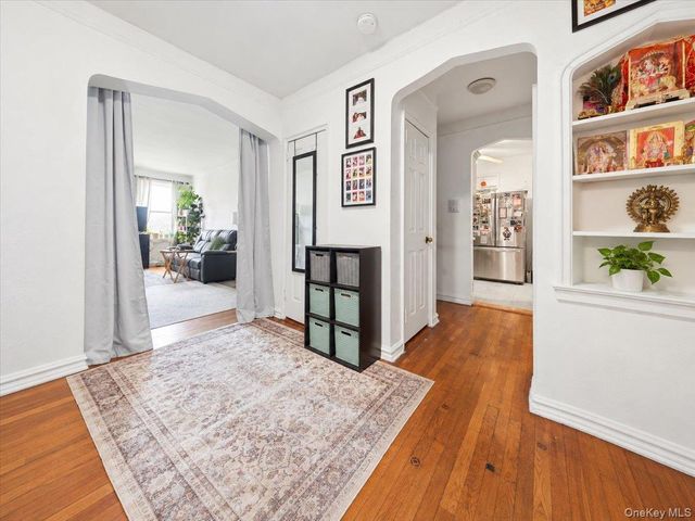 360 Ocean Parkway 5G, Brooklyn, NY 11218