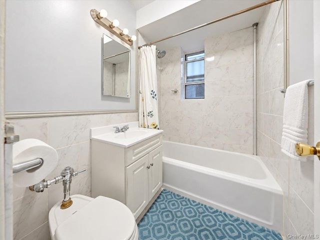 360 Ocean Parkway 5G, Brooklyn, NY 11218