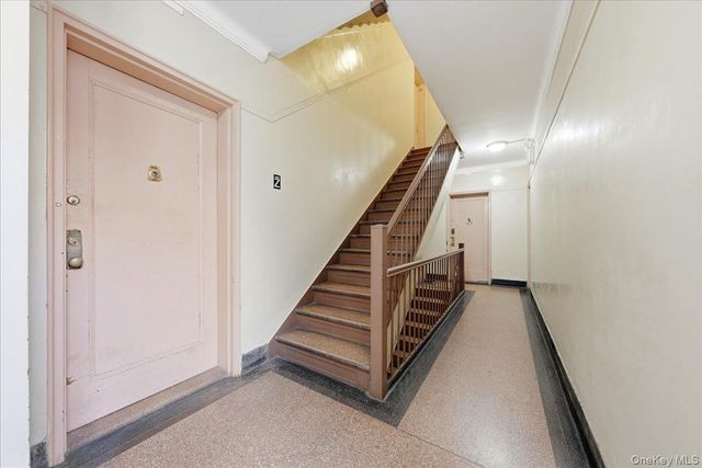 360 Ocean Parkway 5G, Brooklyn, NY 11218