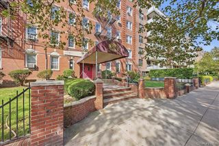 360 Ocean Parkway 5G, Brooklyn, NY 11218