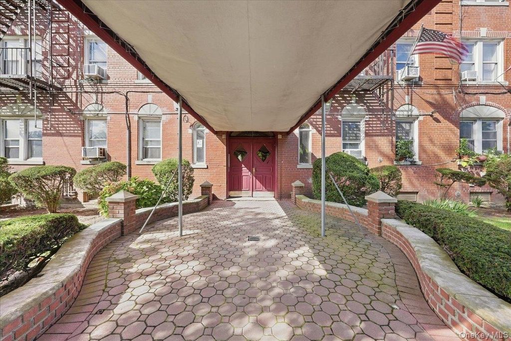 360 Ocean Parkway 5G, Brooklyn, NY 11218 — photo 4