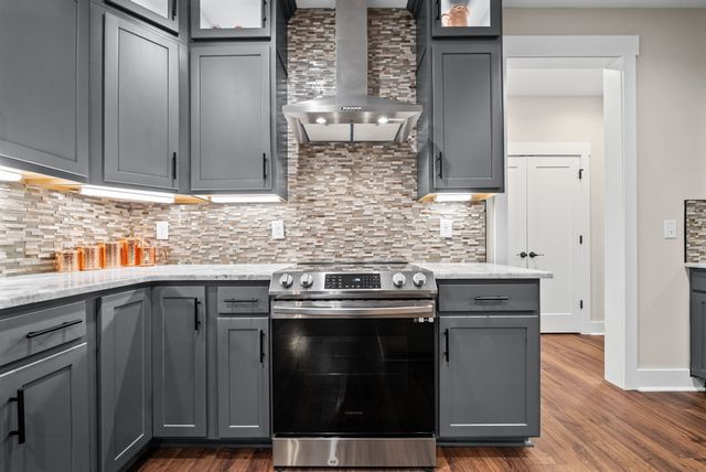 2854 Benton Ridge Rd, Palmyra, TN 37142