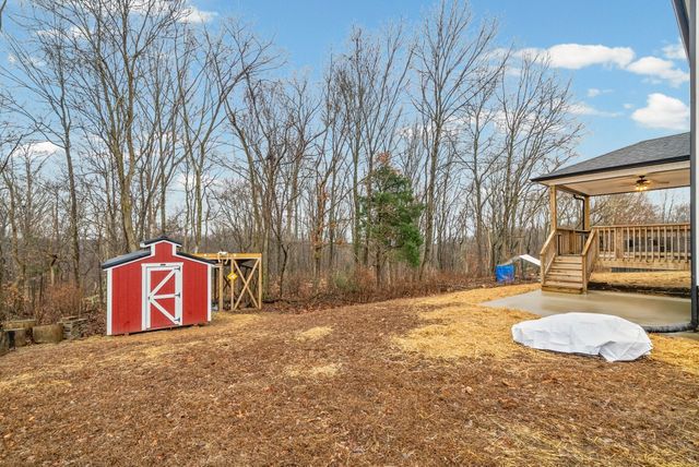 2854 Benton Ridge Rd, Palmyra, TN 37142